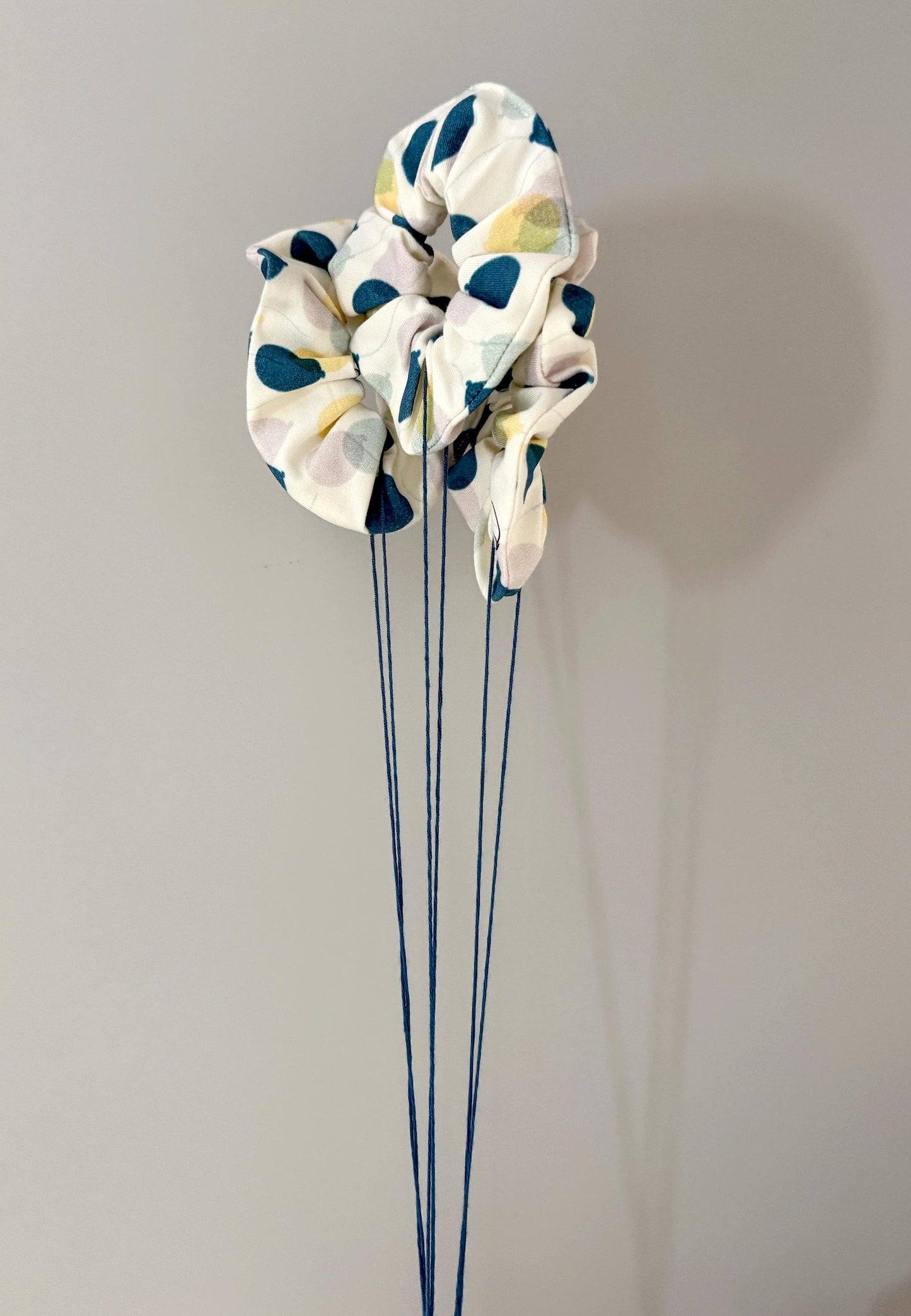 Chouchou (scrunchie) in bambù - Vola in alto - Palloncino blu