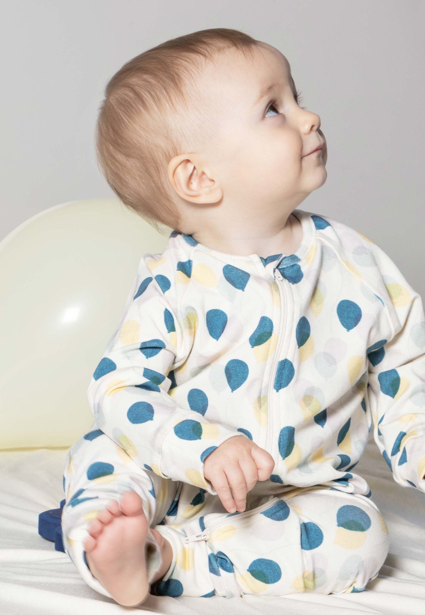 Tutina con zip in bambù - Vola in alto - Palloncino blu
