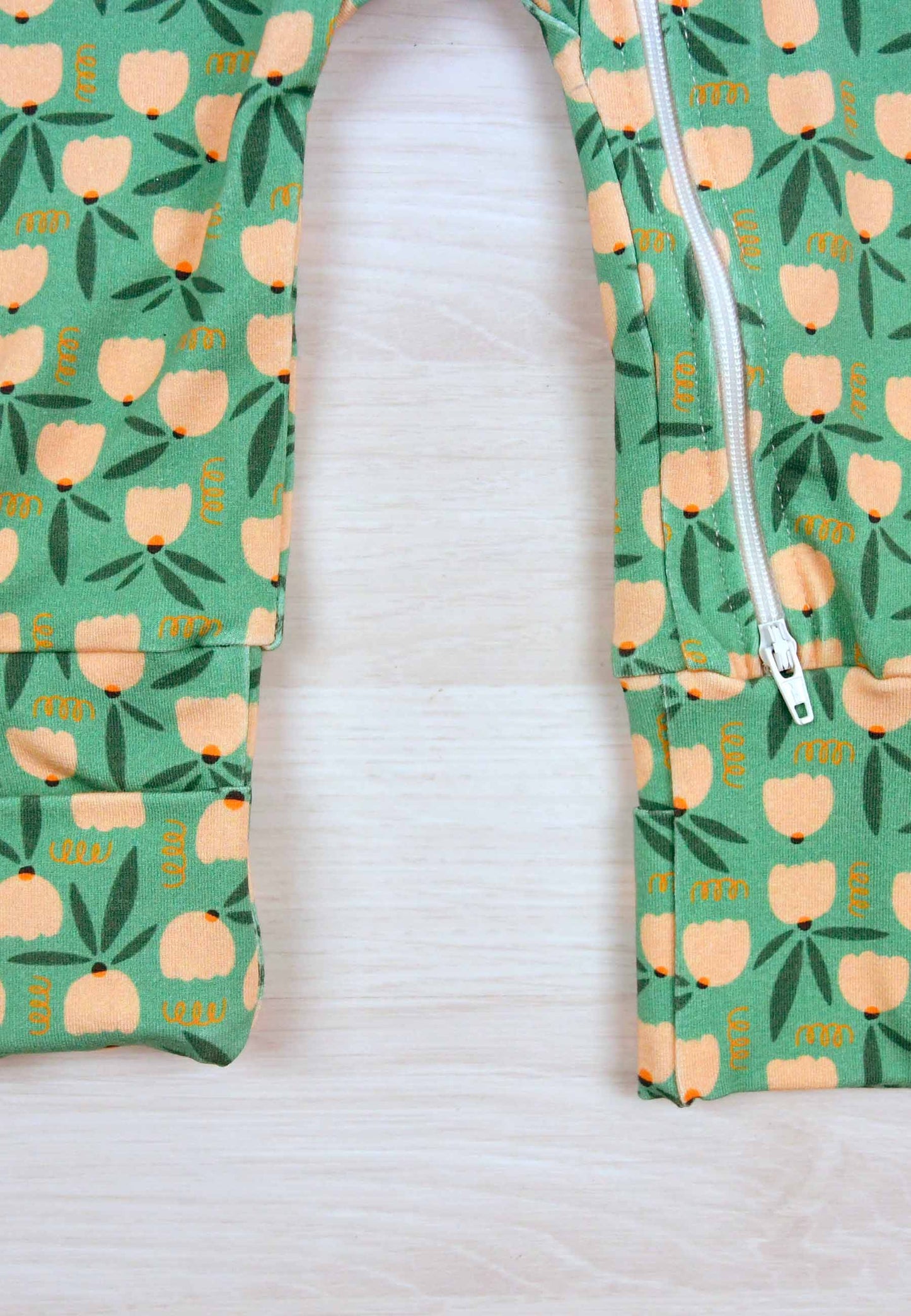 Tutina con zip in bambù - Tulipani  - Palloncino blu