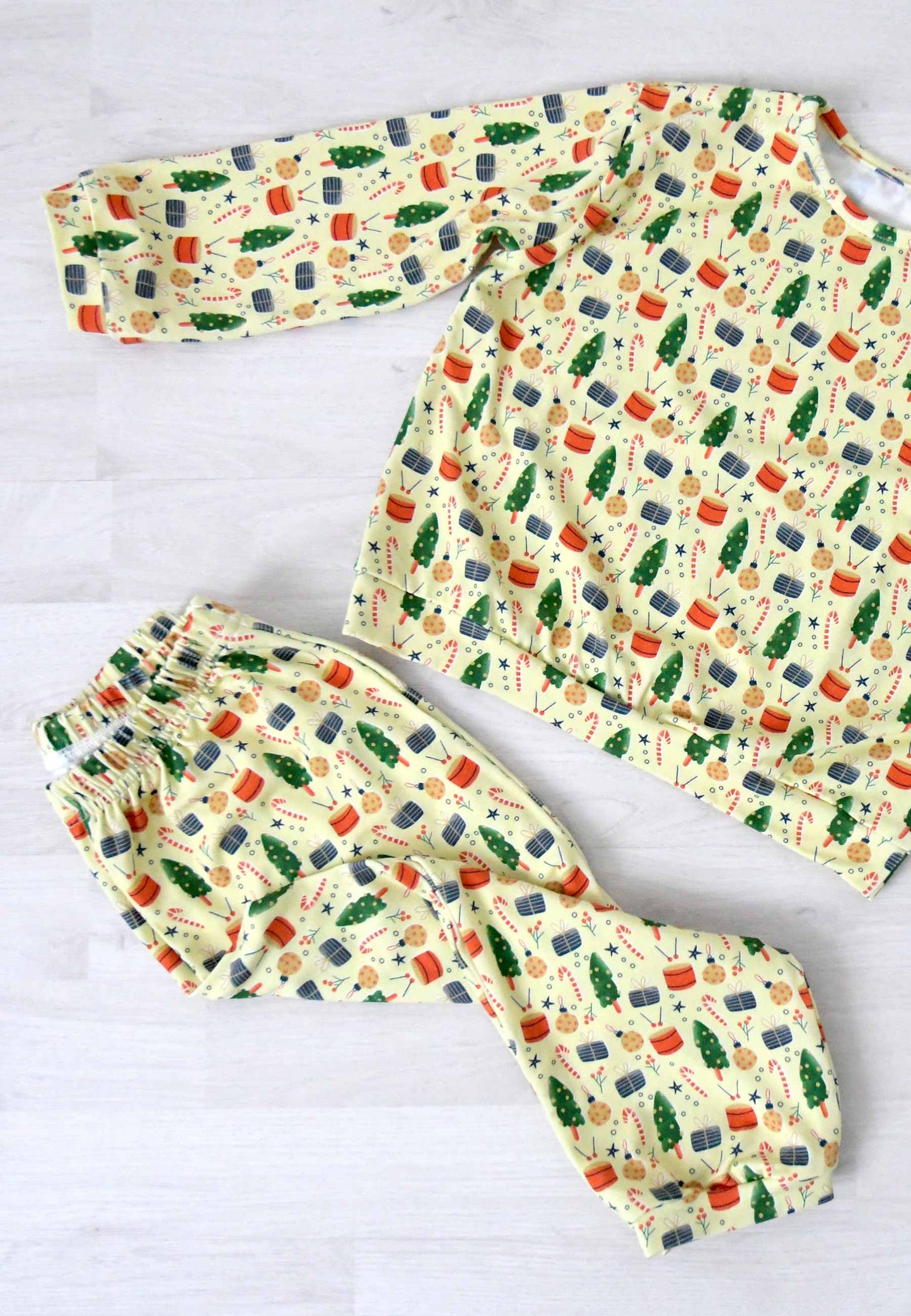 Pigiama due pezzi in bambù - Mattina di Natale - Palloncino blu
