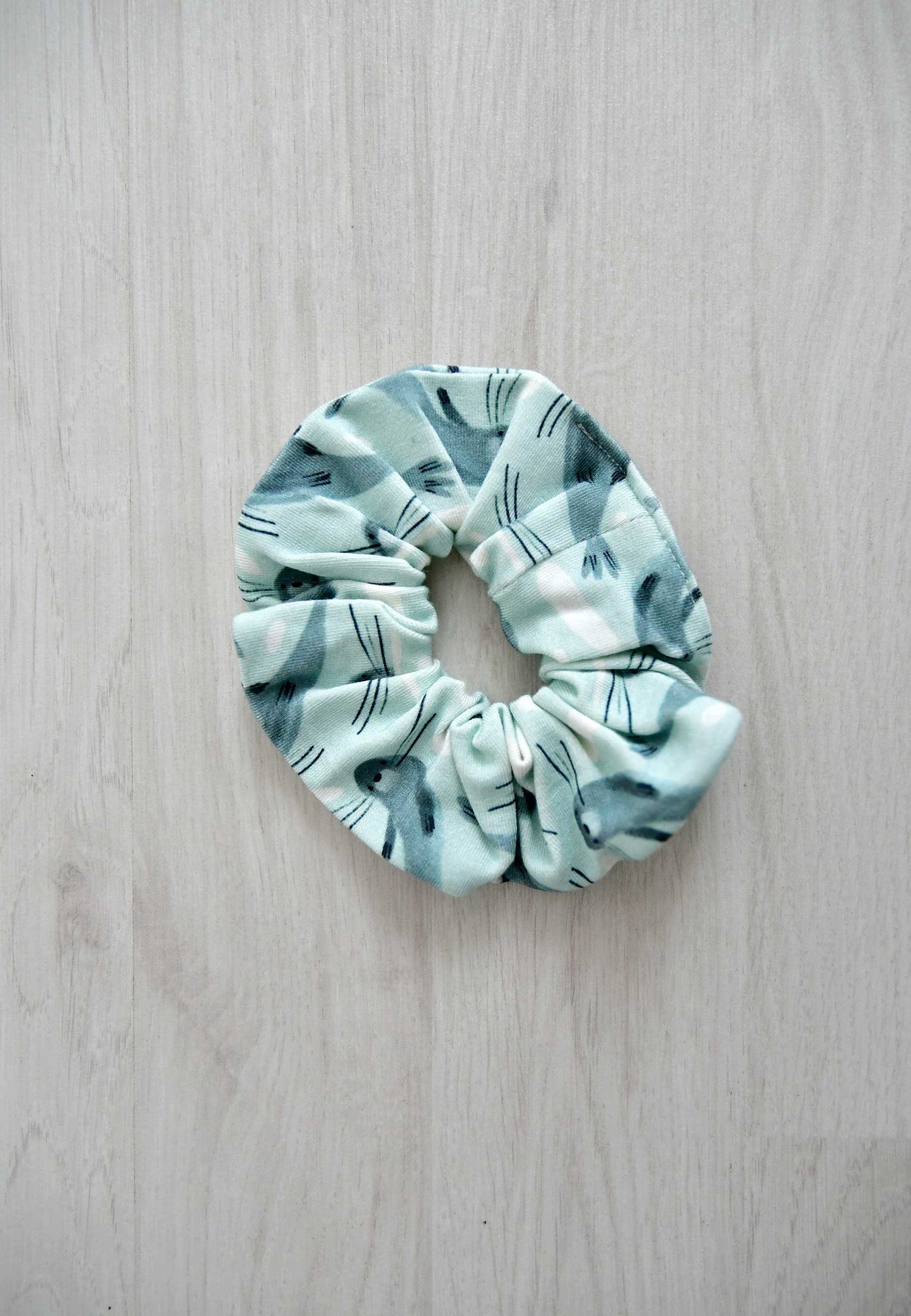 Chouchou (scrunchie) in bambù - Foche - Palloncino blu